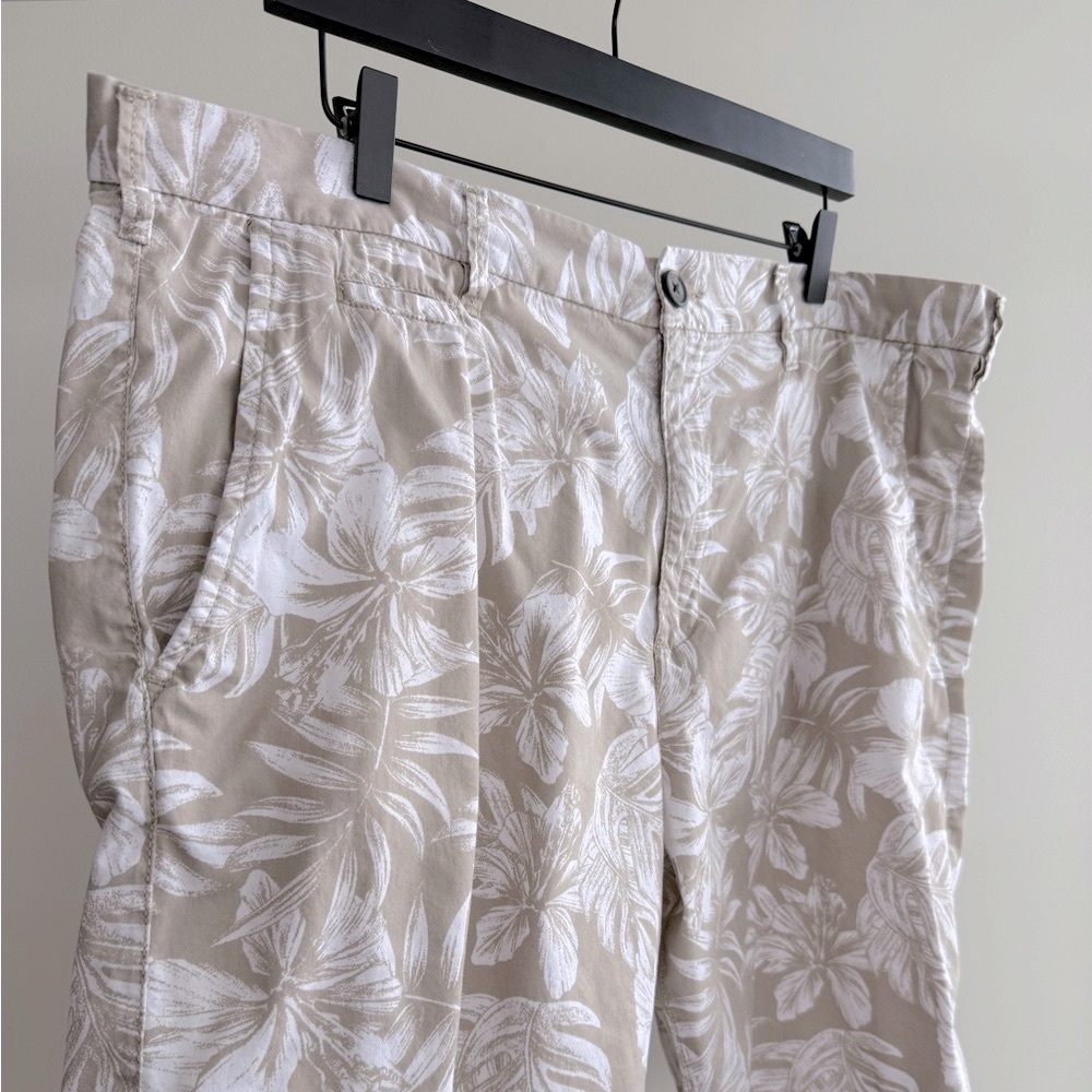 Logan Hill Bermuda Shorts